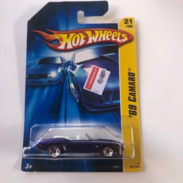 HW 69 Camaro No 21