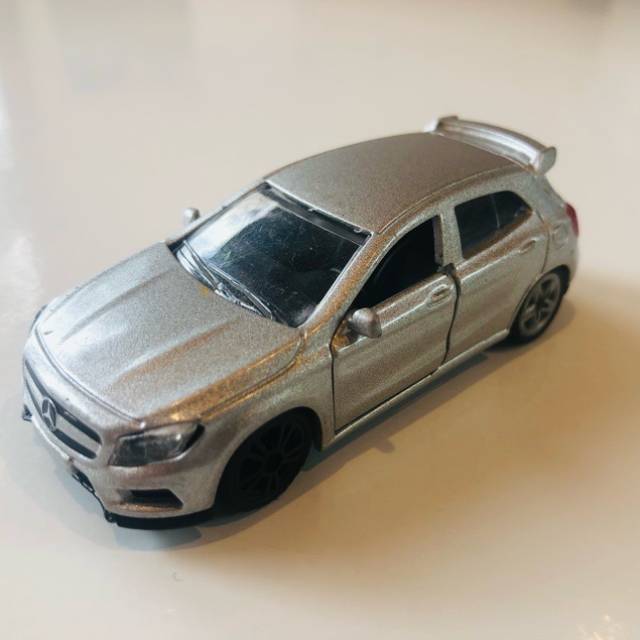 Siku Mercedes - AMG GLA46