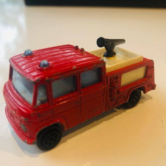 Majorette Pompier Aeroport No 258