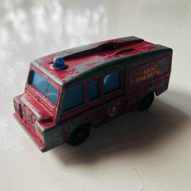 MB Lesney Land Rover Fire Truck No 57