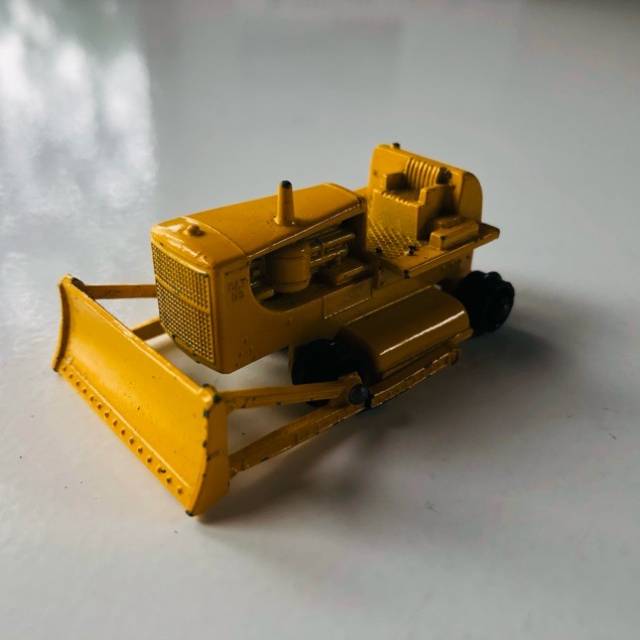 MB Lesney Caterpillar D8 Bulldozer No 18