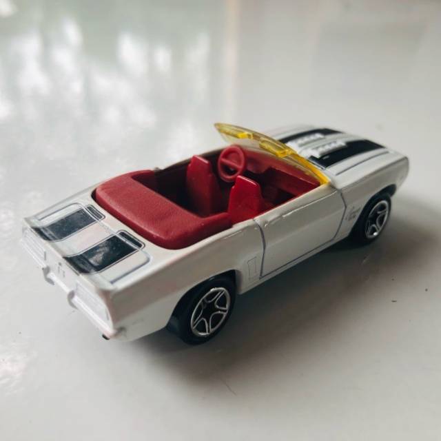 vintagetoy_13000.jpg