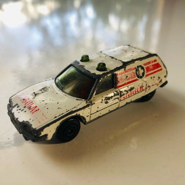 MB Superfast Citroen CX Ambulance 1978 No 12
