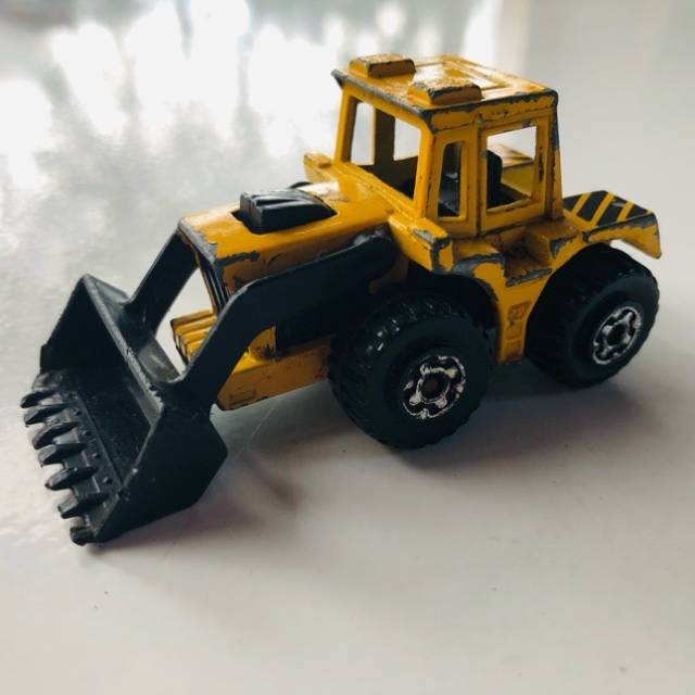 MB Superfast Tractor Shovel 1976 No 29