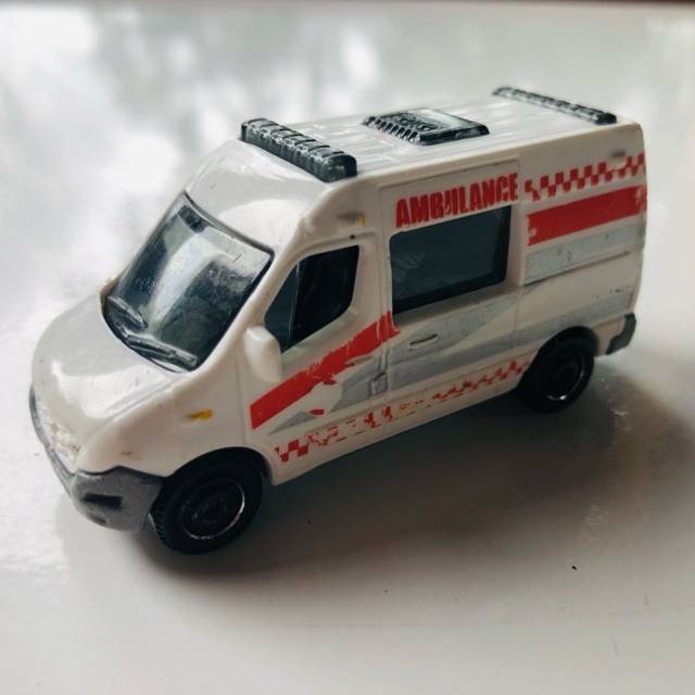 MB Renault Master Ambulance 2011 MB885