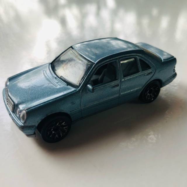 MB Mercedes-Benz E-Class 1997