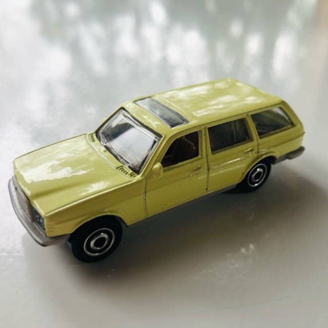 MB ‘80 Mercedes-Benz Wagon 2018 MB1169