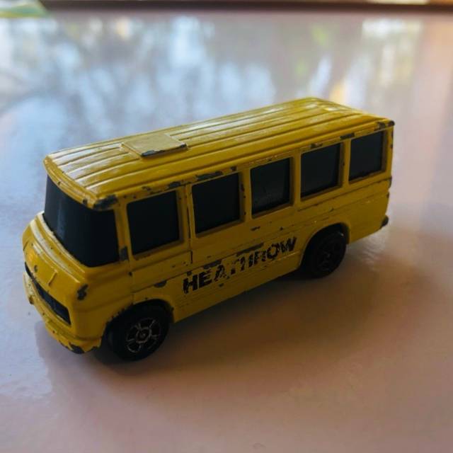 Corgi Mercedes-Benz Bus Heathrow