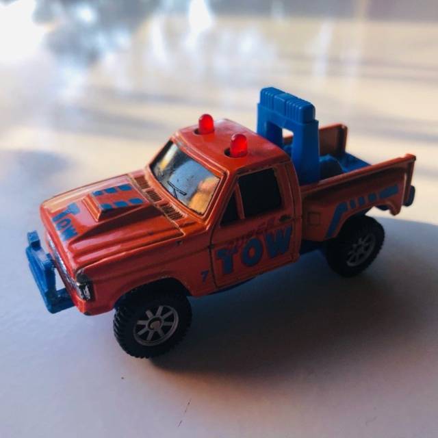 Maisto Orange Super Tow Truck