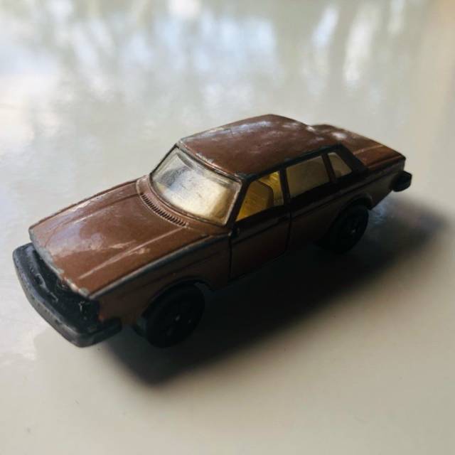 Playart Volvo 244 DL