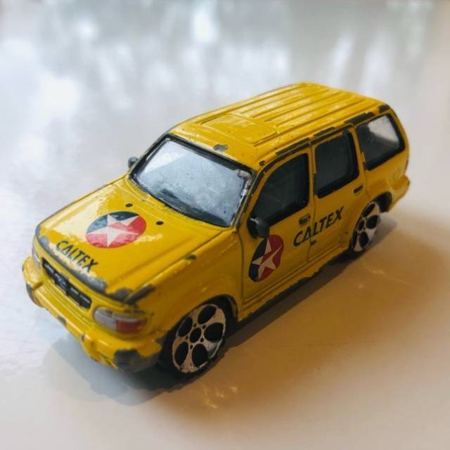 Realtoy Ford- Explorer Caltex 110615