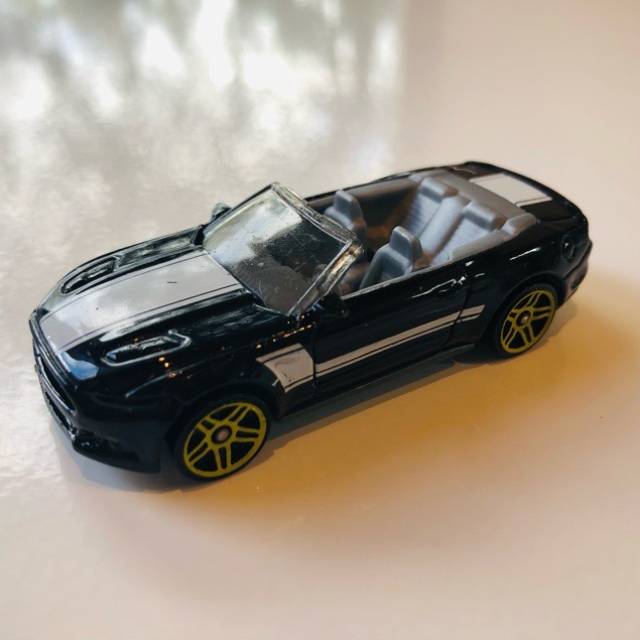 HL 2015 Ford Mustang GT Convertible Black DT...