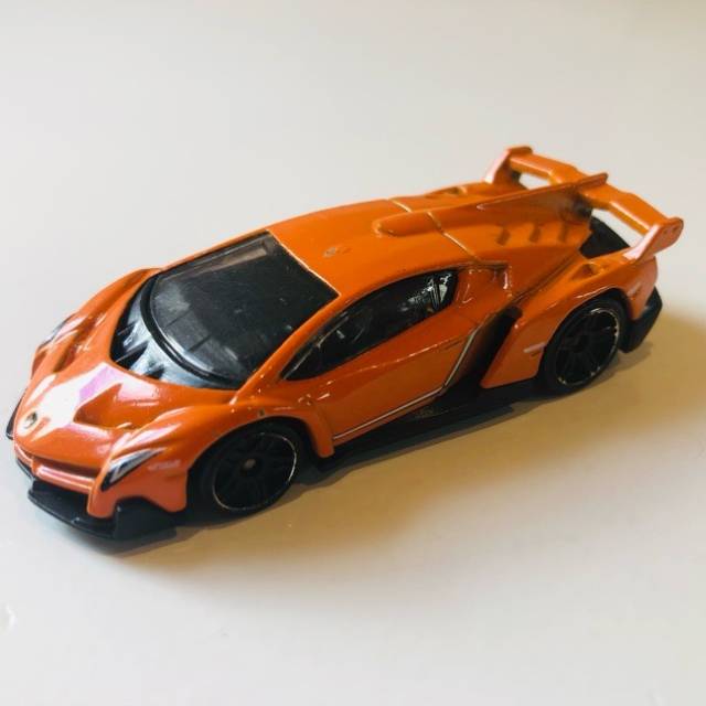 HL Lamborghini Veneno Orange 2013 Malaysia