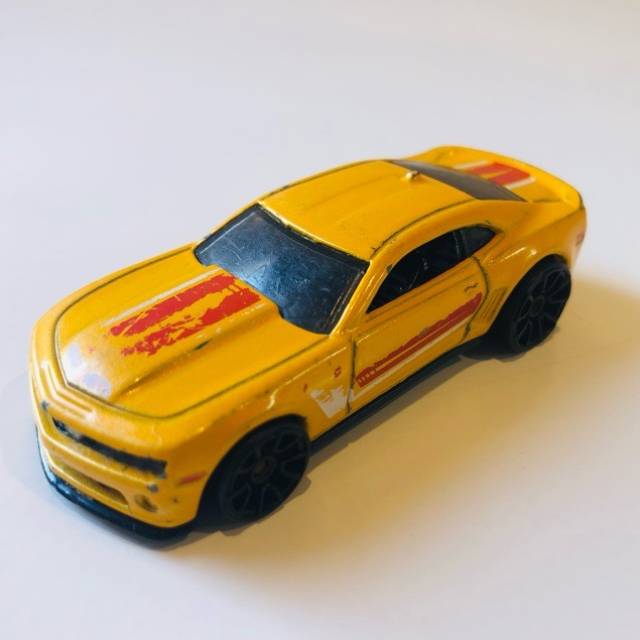HL Camaro Yellow X1622 2012 Malaysia