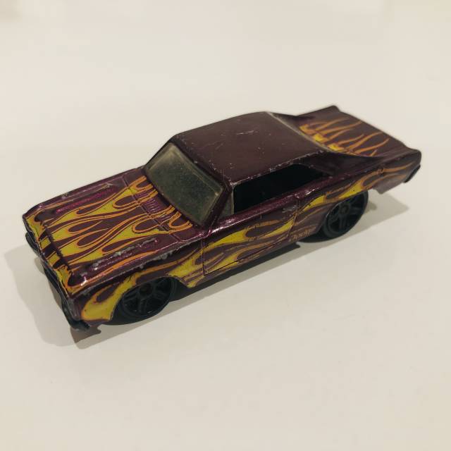 HL 2013 Dodge 1974 Charger Purple with Yello...
