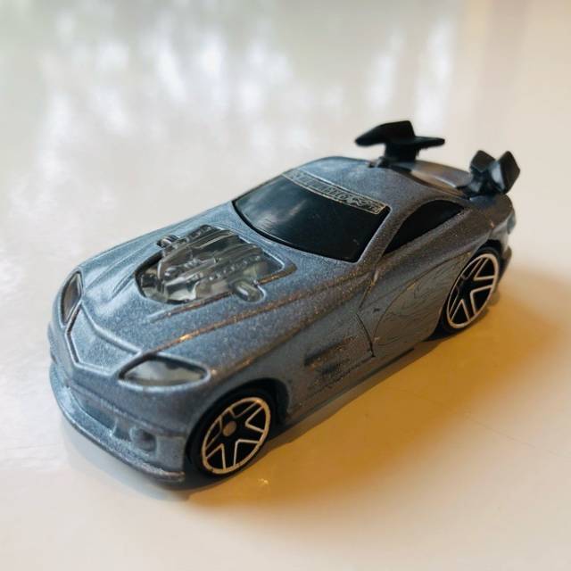 HL McDonalds 2004 Silver Sports Car