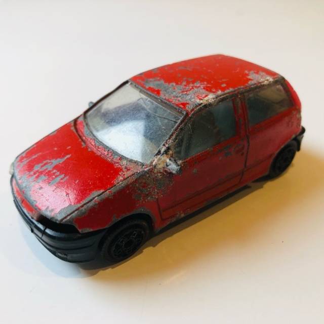 Burago Fiat Punto Red 143 Italy