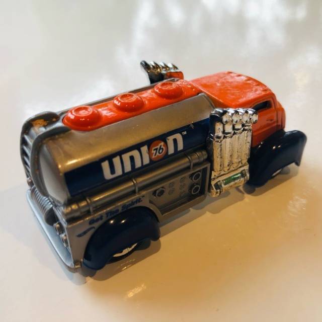 vintagetoy_21108.jpg