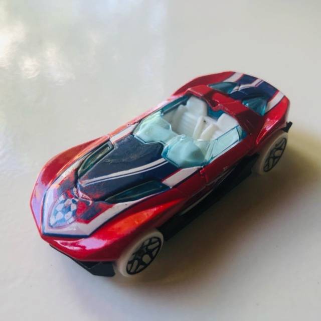 HF P0932 Red Football Car Malaysia