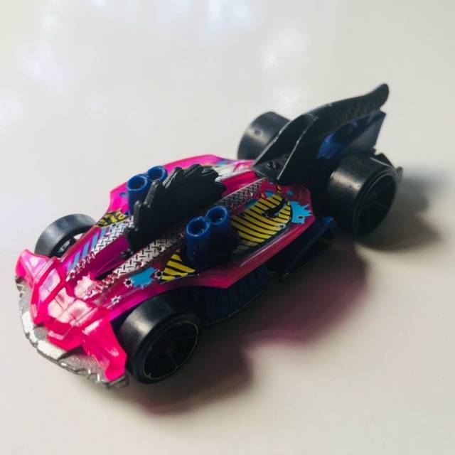 HF Buzzerk Pink Thailand