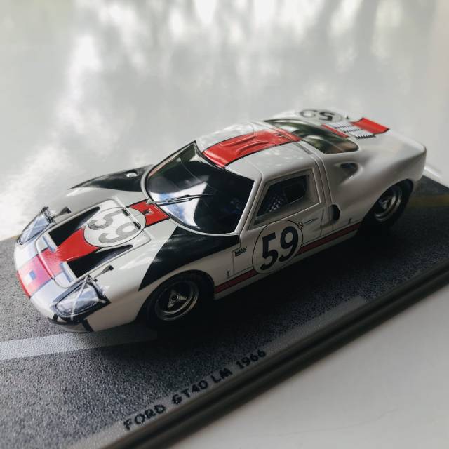 SPARK - Ford GT40 LM 1966 BZ283 BiZarre