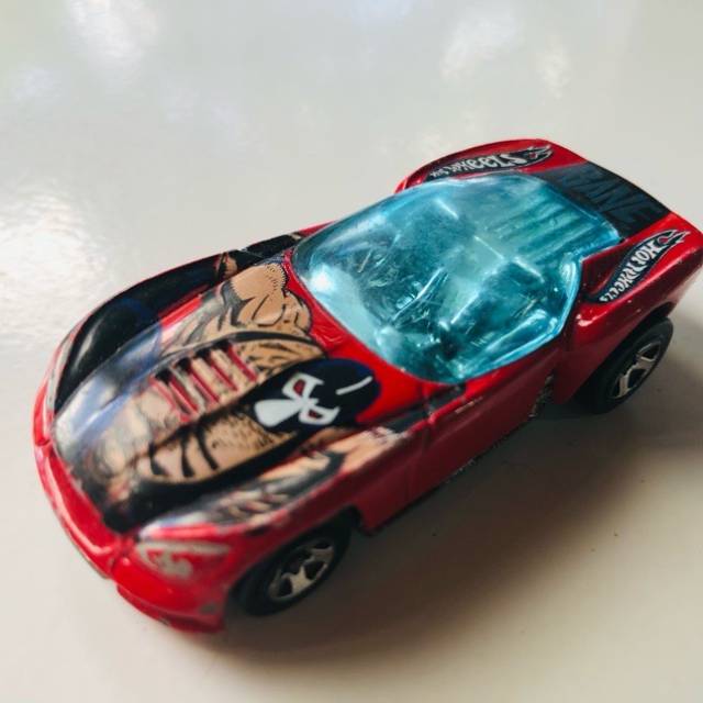 HF 2001 PONY UP BANE MOBILE RED