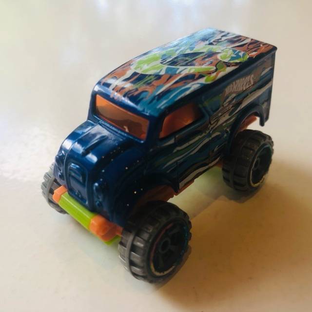 HL Monster Dairy Delivery Blue 2016 Malaysia