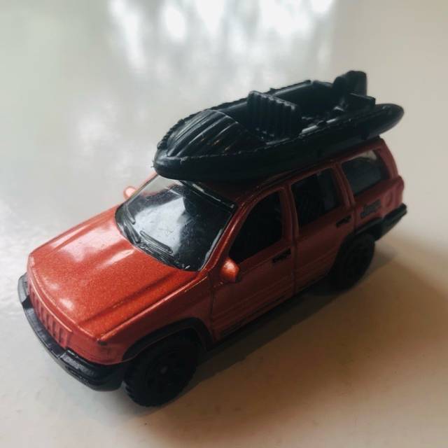 MB Jeep Grand Cherokee Orange 1999 MB471