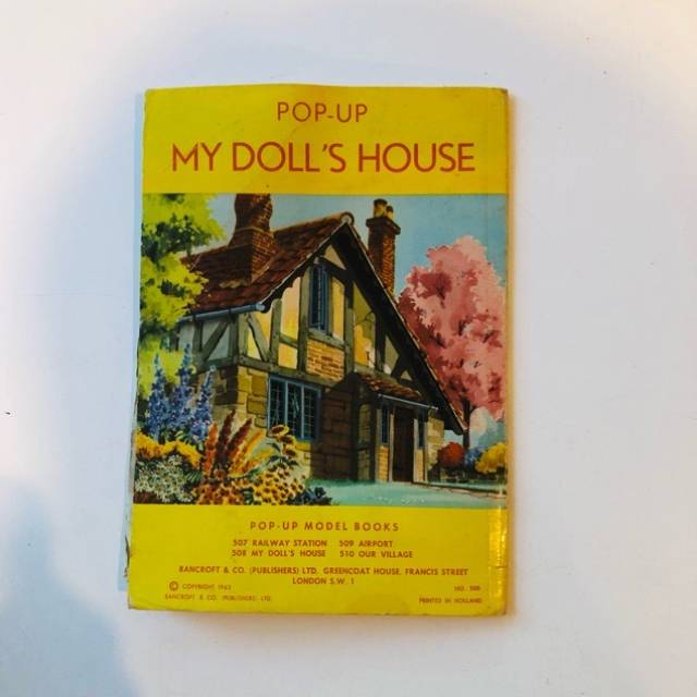 RARE DOLL’S HOUSE POP-UP BOOK 1963 VINTAGE...