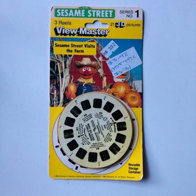 Sesame St Street Visits the Farm view-master...