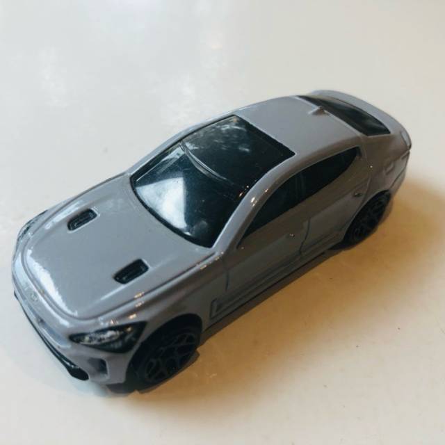 HL ‘18 Kia Stinger GT Grey GHB37 2019 Mala...