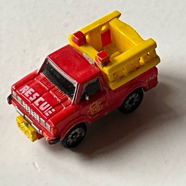 Micro Machines Rescue Air port fire truck 1986