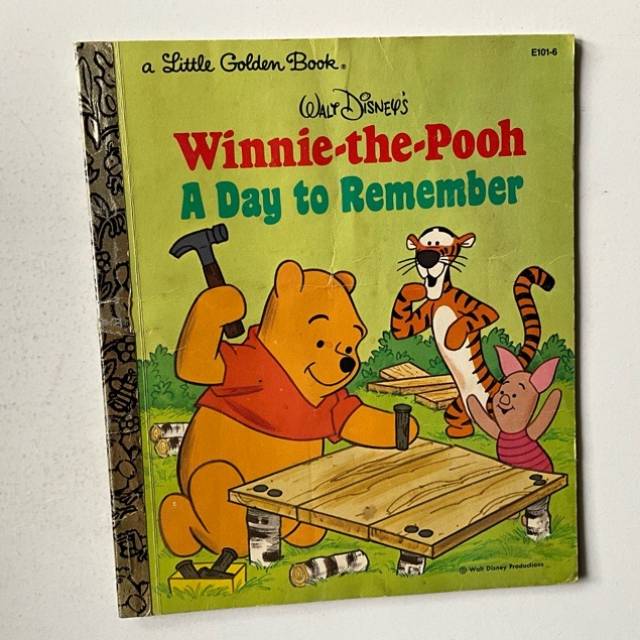 Golden Book - Walt Disney’s Winnie-the-Poo...