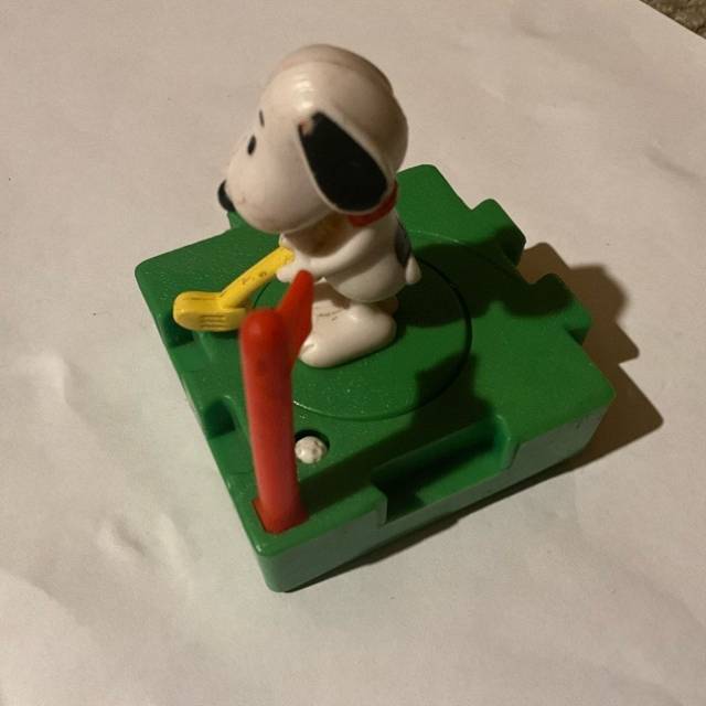McDonalds Happy Meal Toys PEANUTS Snoopy Gol...