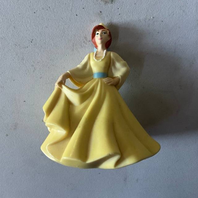 1997 Yellow Gown Anya 3