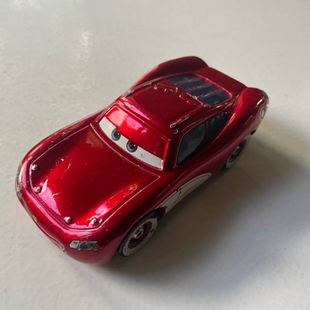 Pixar Cars - Custom Lightning McQueen (RED)