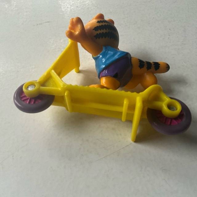 vintagetoy_34892.jpg