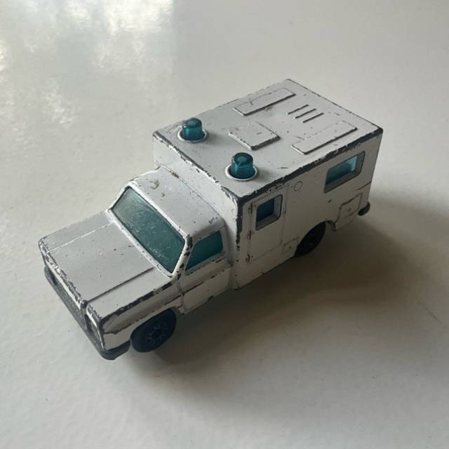 MB SUPERFAST AMBULANCE No 41 1977