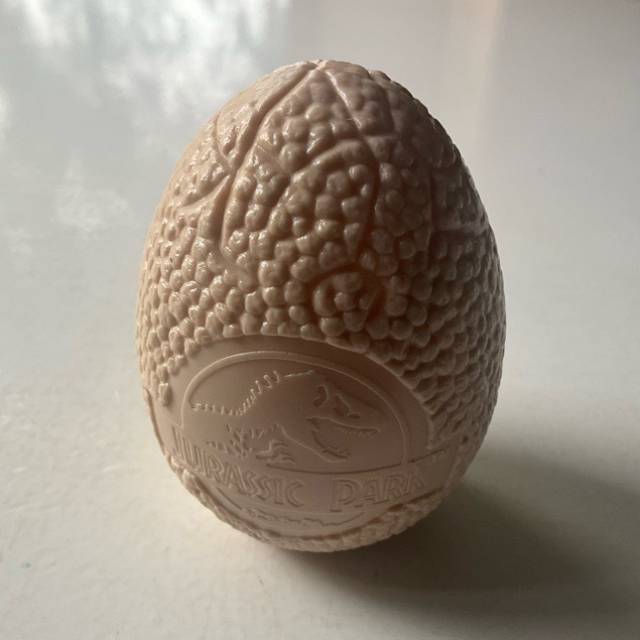 1992 Jurassic Park Dinosaur Toy Egg Candy co...
