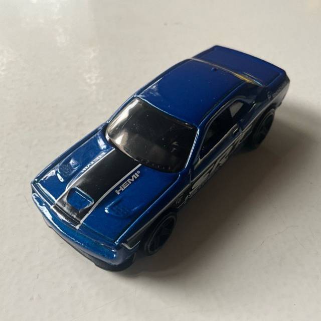 HL “15 Dodge Challenger SRT 2015 Blue Mala...