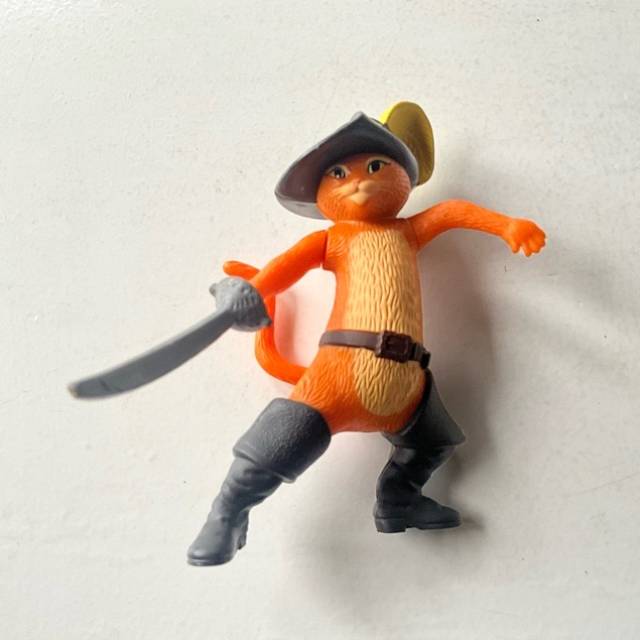2011 McDonalds Puss In Boots Sword (Shrek)