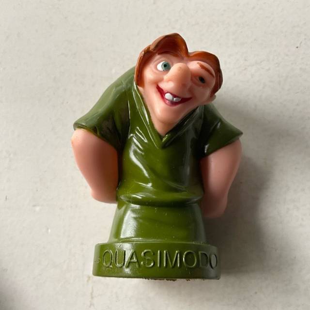 Applause DISNEY- Hunchback of Notre Dame- 19...