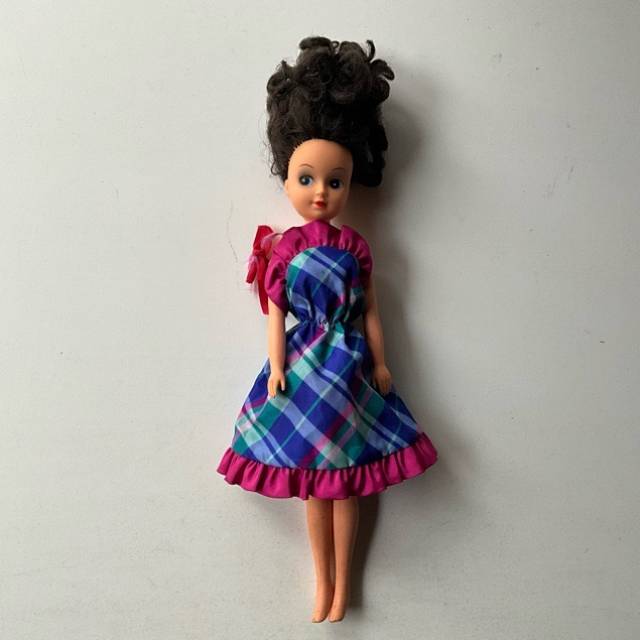 Sindy 1960’s Brown Hair, Blue Eyes, Blue M...