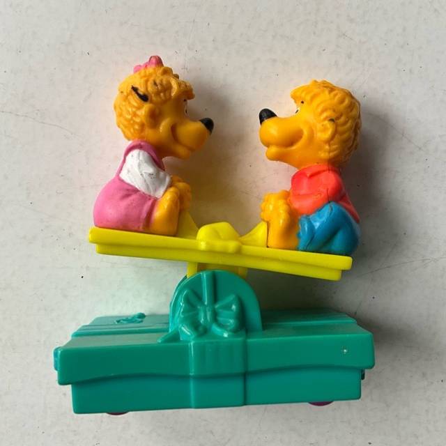 McDonald’s - BERENSTAIN BEARS- Birthday Tr...