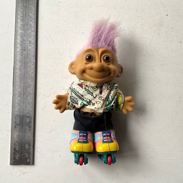 Troll RUSS Roller Skating - Purple Hair (15c...