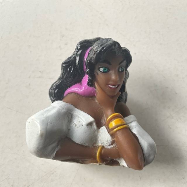 Disney Esmeralda -Finger Pupet - Hunch Back...