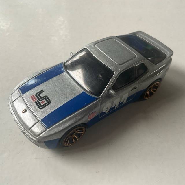 HL Porsche ‘89 944 Turbo Silver (Outlaw) G...