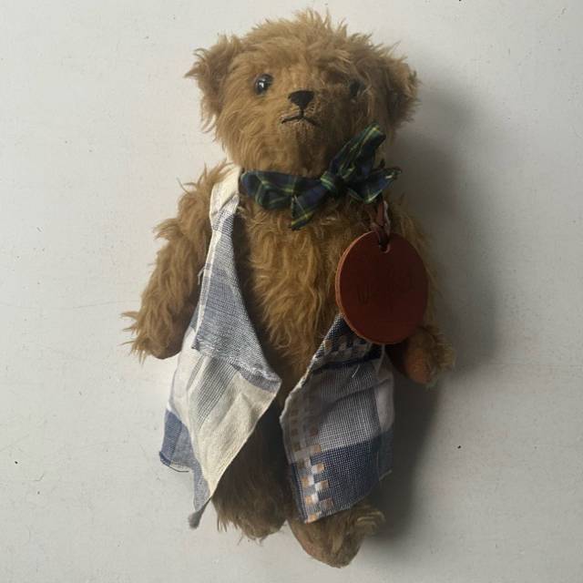 Robin Rive - Winifred (22cm Height) PAM