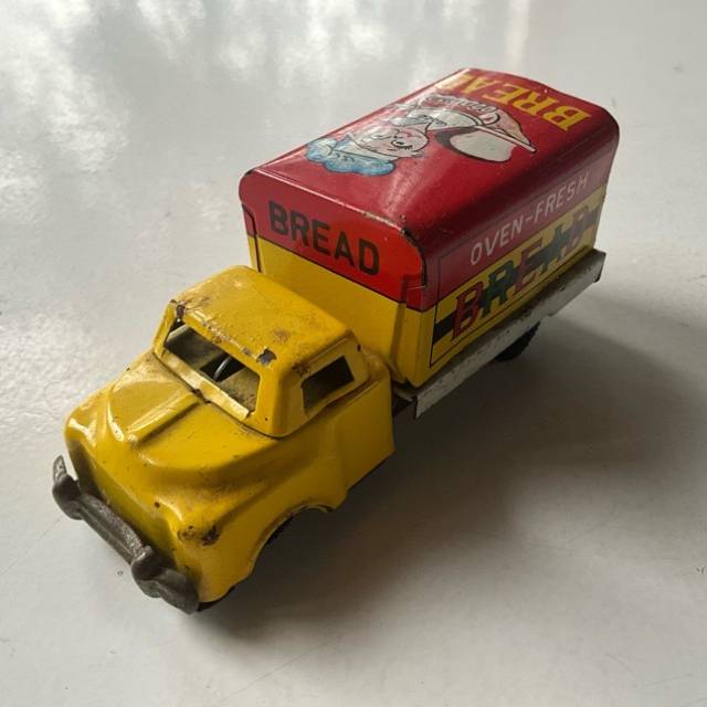 TIN FRICTION TRUCK WITH TIN CAB.10.5CM “OV...