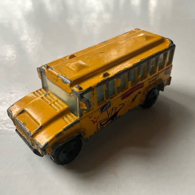 MB SCHOOL BUS Yellow 2000